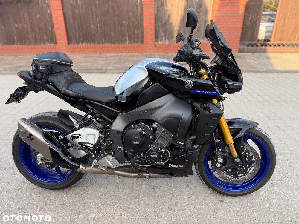 Yamaha MT - 8