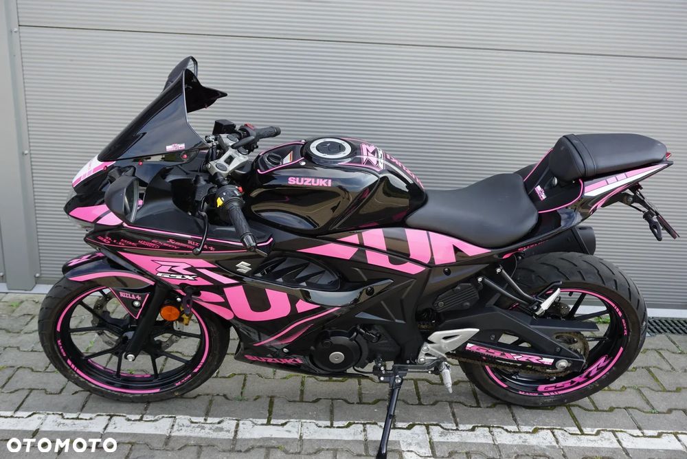 Suzuki GSX - 12