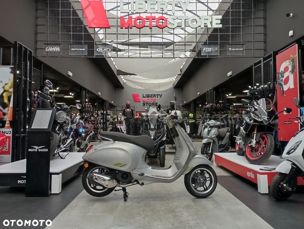 Vespa Primavera - 2