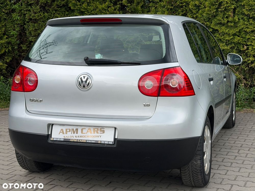 Volkswagen Golf 1.6 United - 13