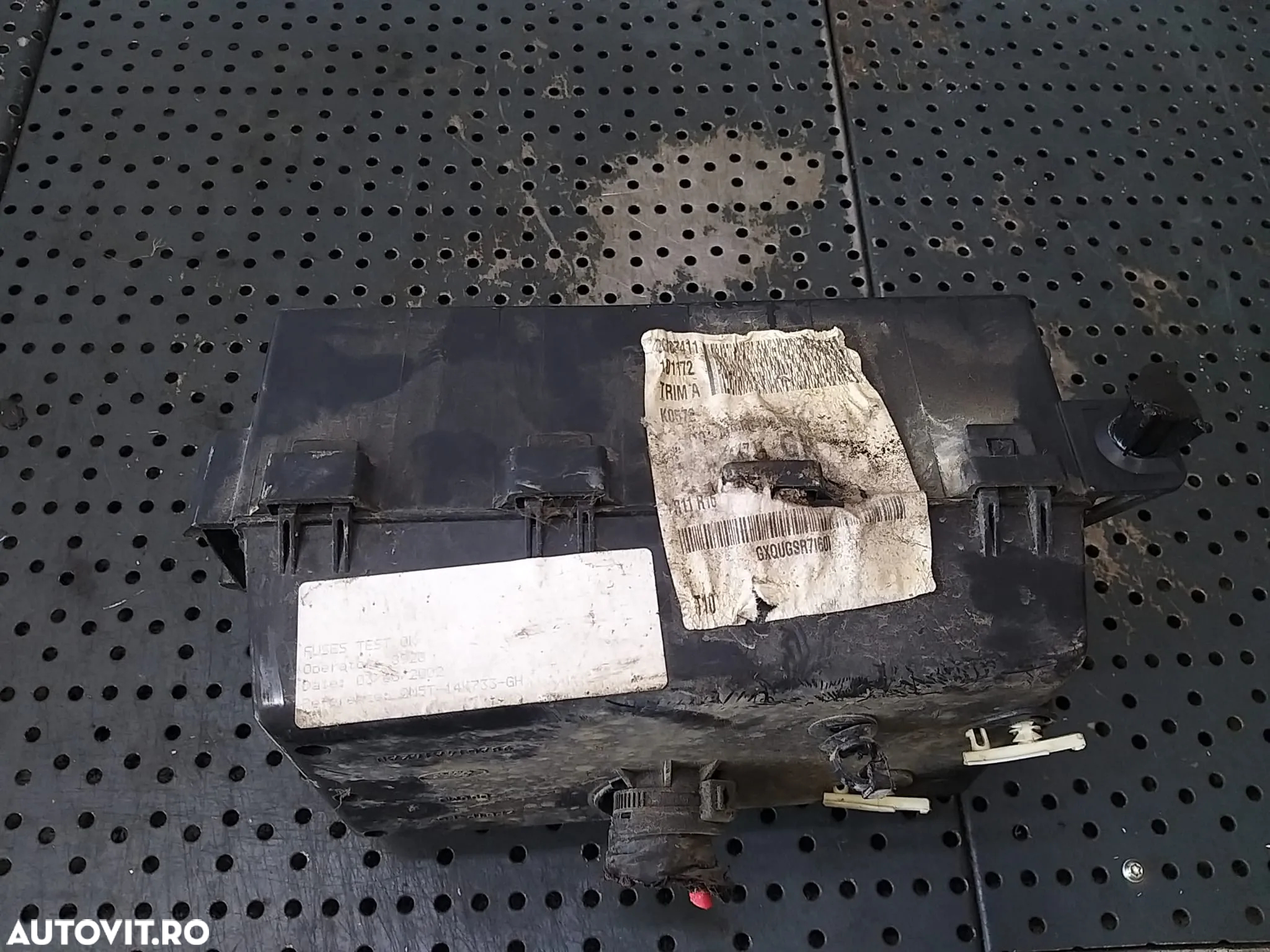 Panou sigurante relee ford focus 1 daw dbw 2m5t-14k733-gh 98ag14ai42ad - 2