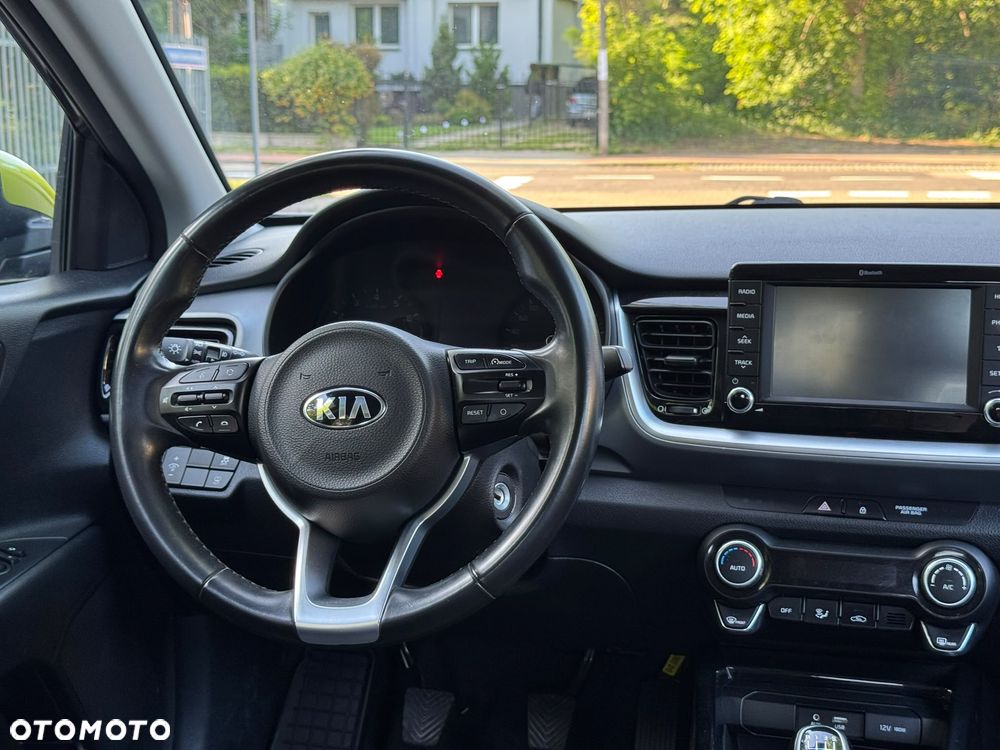 Kia Stonic 1.4 L - 5