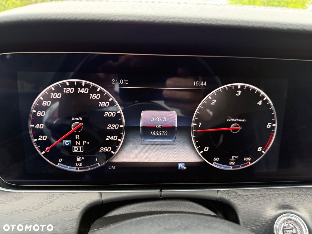 Mercedes-Benz Klasa E 220 d 4-Matic All-Terrain - 27