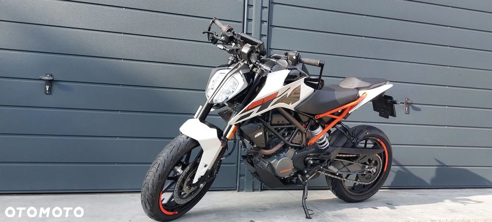 KTM Duke 125