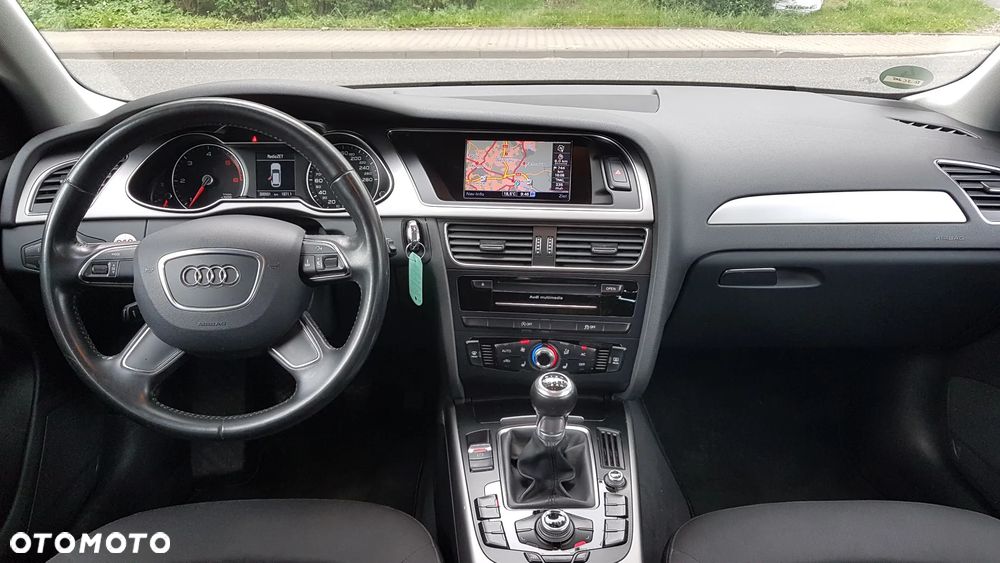 Audi A4 Avant - 11