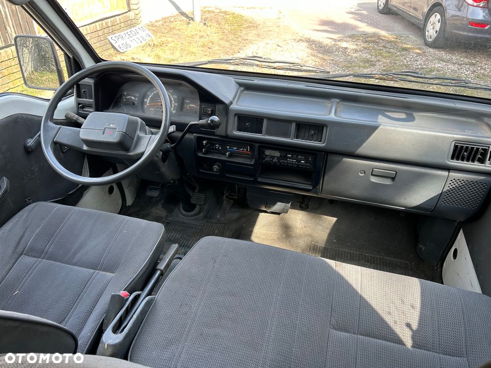 Mitsubishi L300 - 13