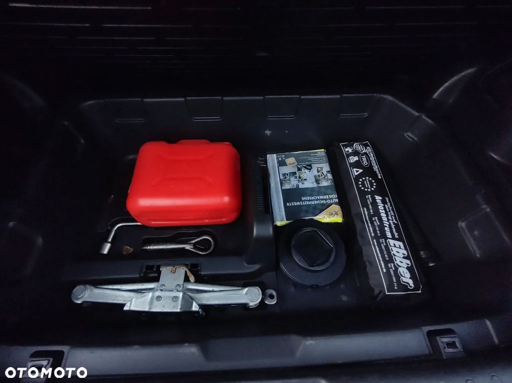 Nissan Juke 1.6 T Tekna - 33