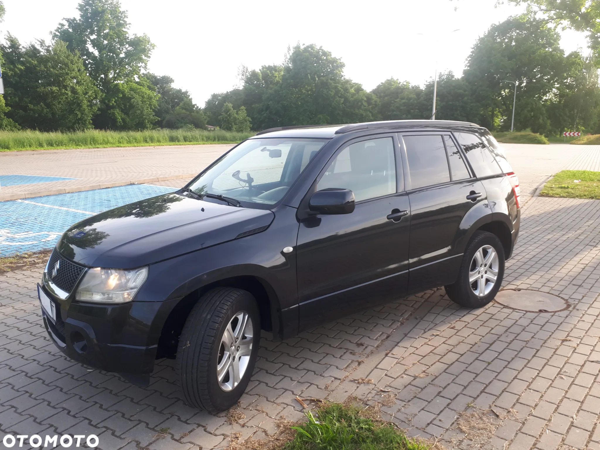 Suzuki Grand Vitara 2.0 Comfort + - 6