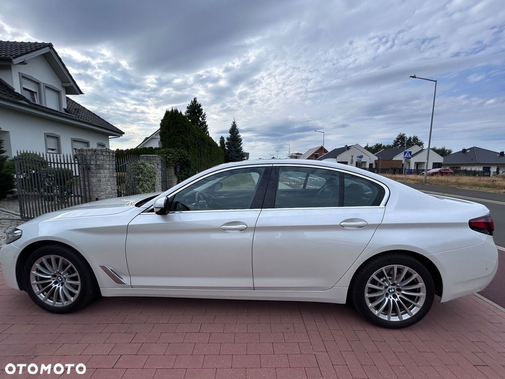 BMW Seria 5 520d Luxury Line - 7