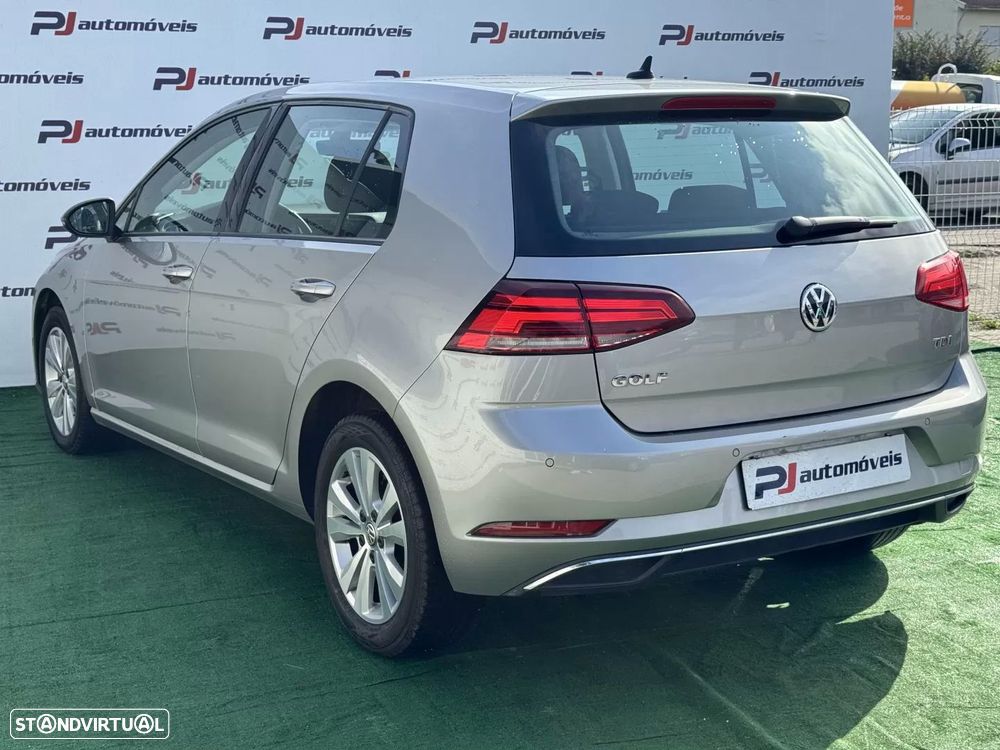 VW Golf 1.6 TDI Confortline - 9