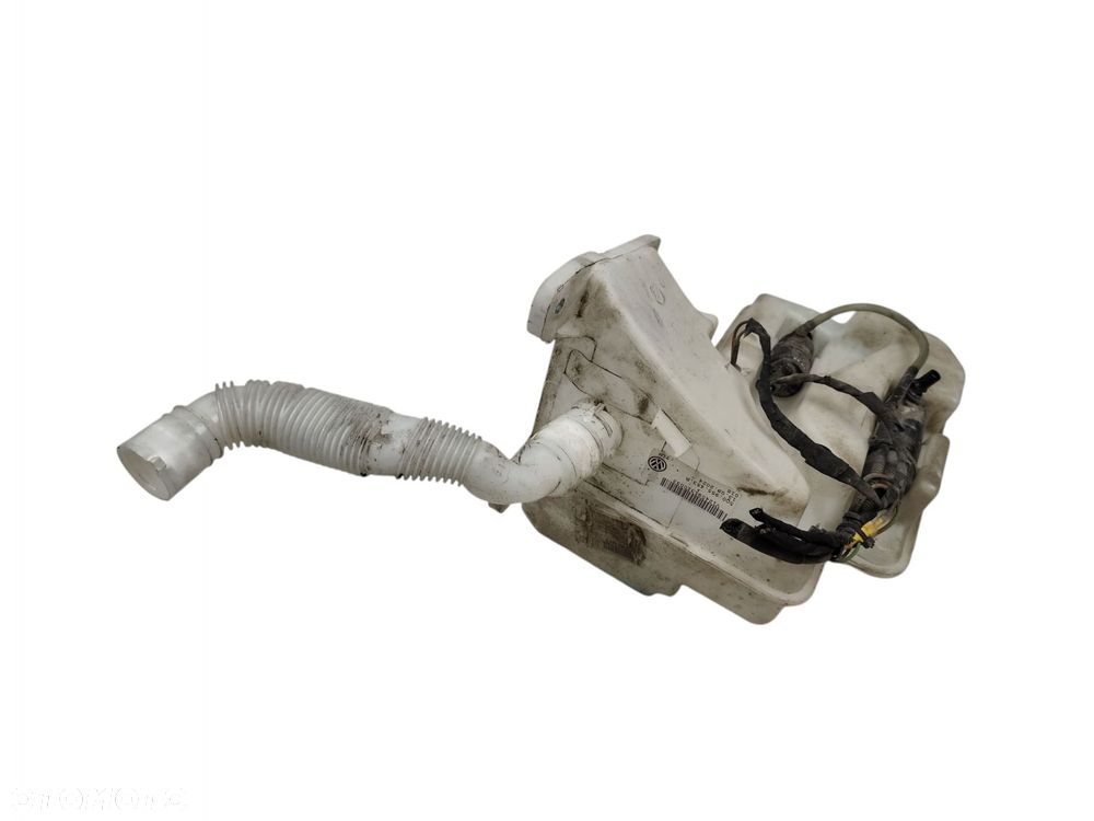 ZBIORNICZEK SPRYSKIWACZY SKODA OCTAVIA III LIFT (2016-2020) 2.0 TDI 150KM 5Q0955453R - 5