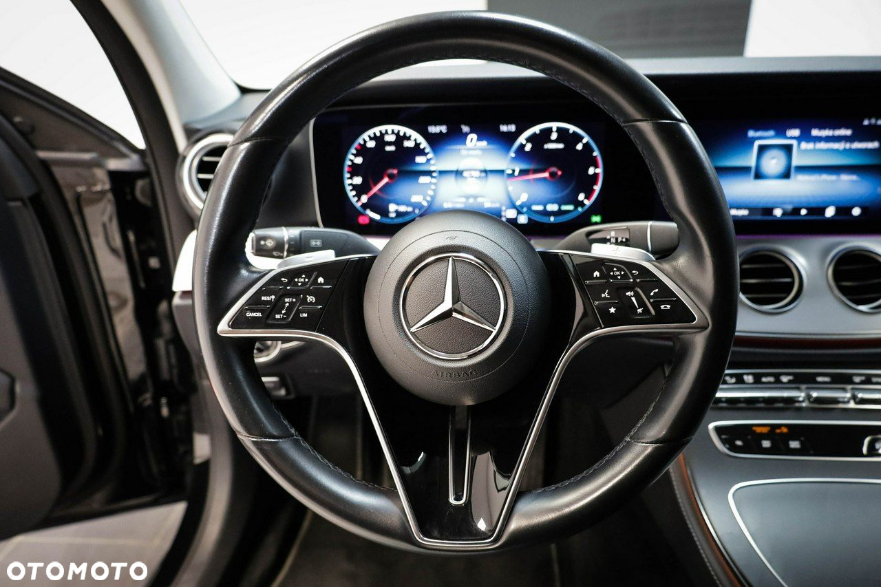 Mercedes-Benz Klasa E - 18