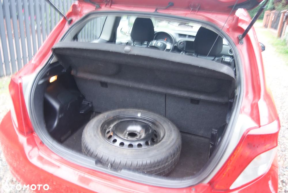 Toyota Yaris 1.0 Luna EU5 - 8