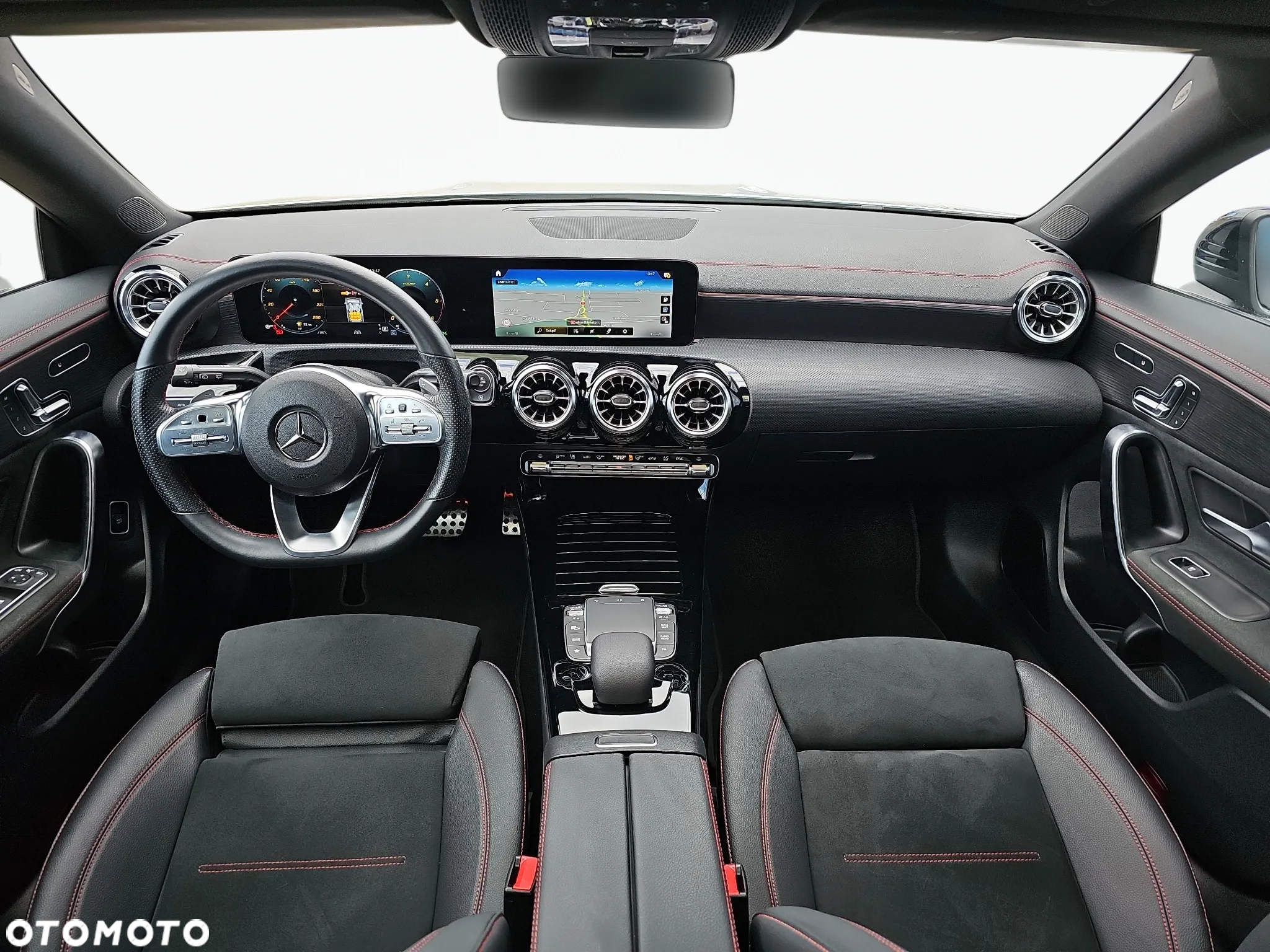 Mercedes-Benz CLA 200 d 4-Matic 8G-DCT - 13