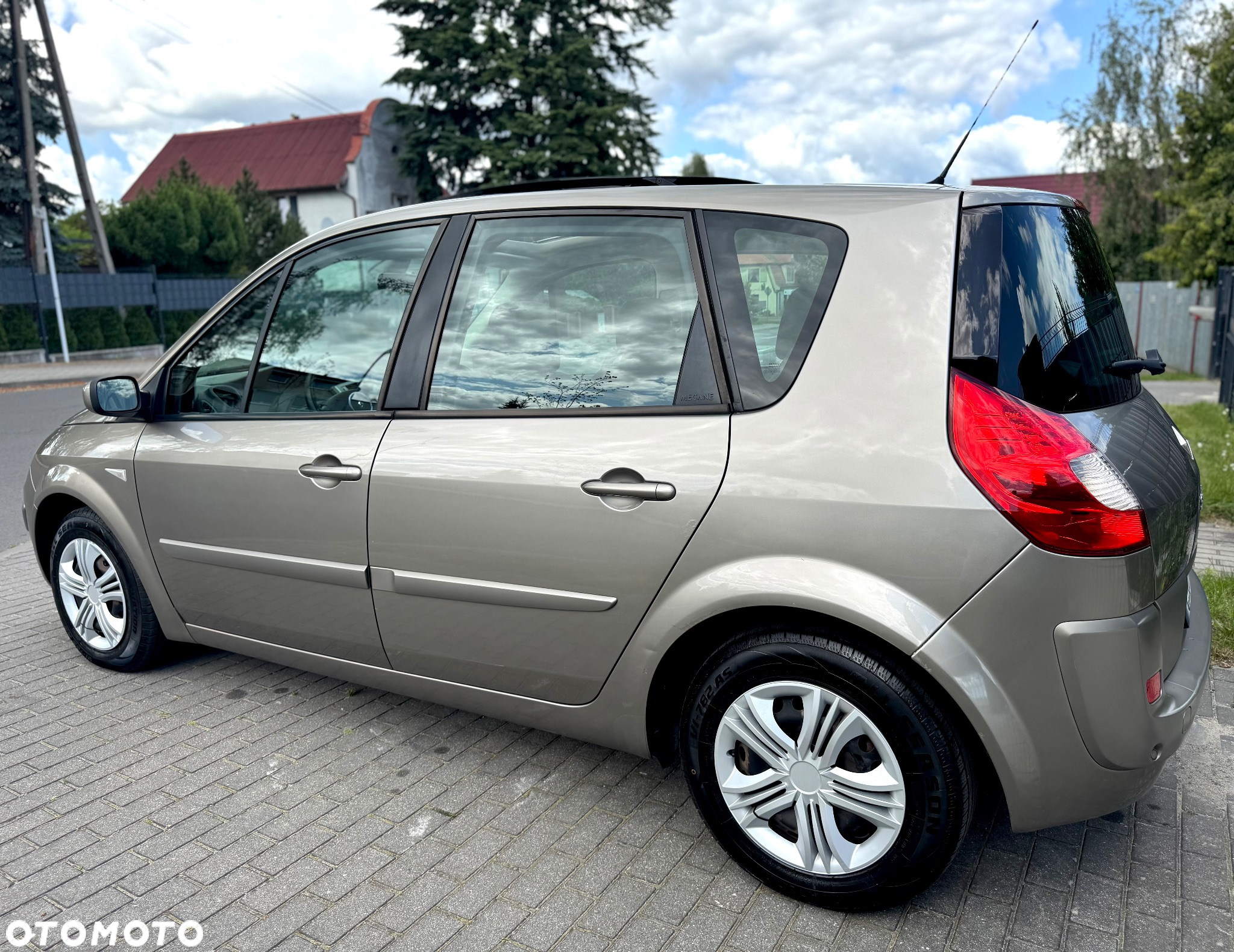 Renault Scenic 1.6 16V 110 Expression - 22