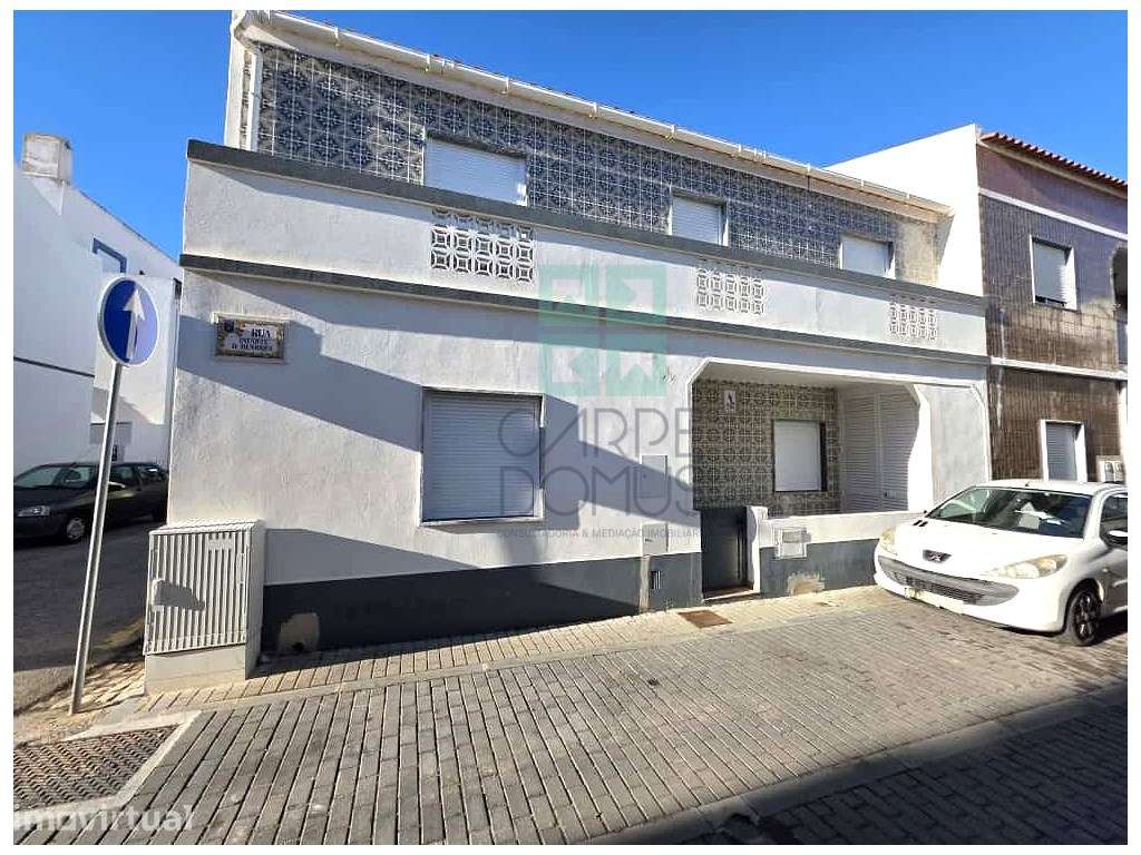 Moradia Algarvia Renovada a Poucos Passos da Ria e da Praia de Caba... - Grande imagem: 2/15