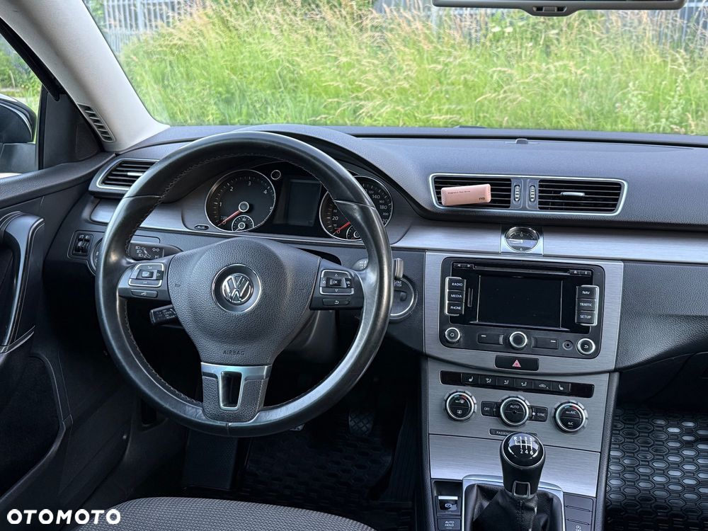 Volkswagen Passat 2.0 TDI Comfortline CityLine - 16