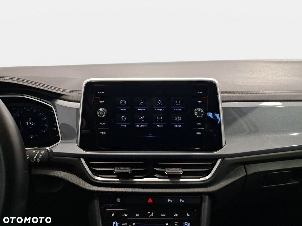 Volkswagen T-Roc - 19