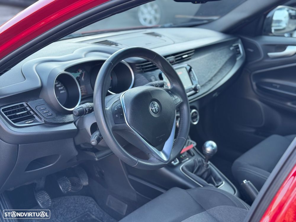 Alfa Romeo Giulietta 1.6 JTDm Super - 11