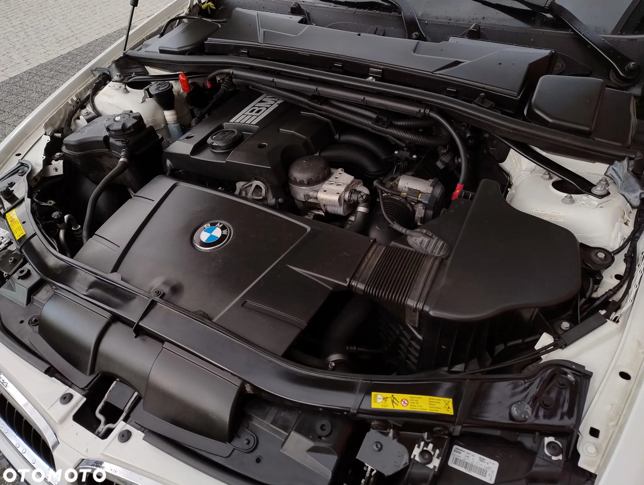 BMW Seria 3 318i - 24
