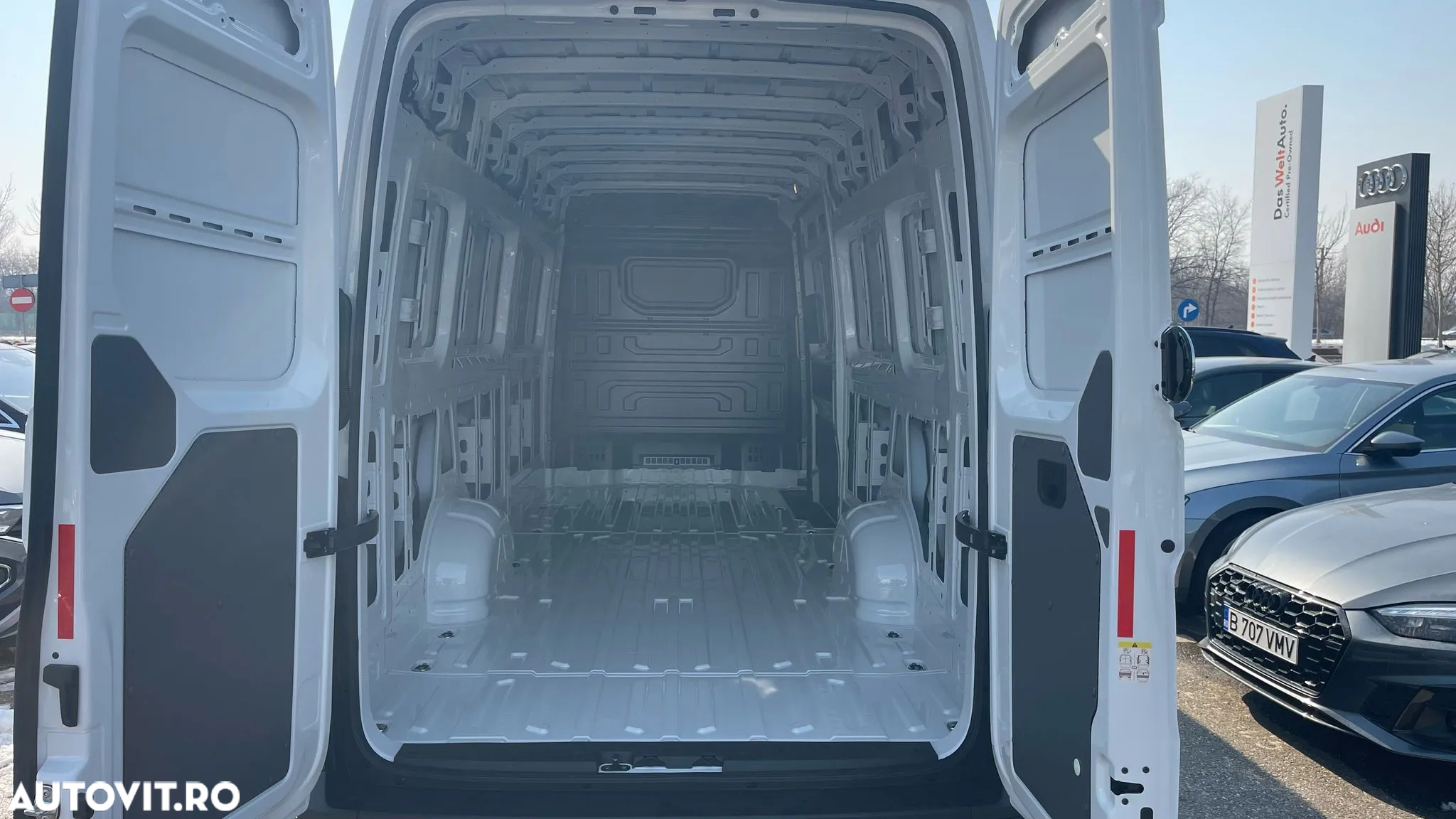 Volkswagen CRAFTER - 9