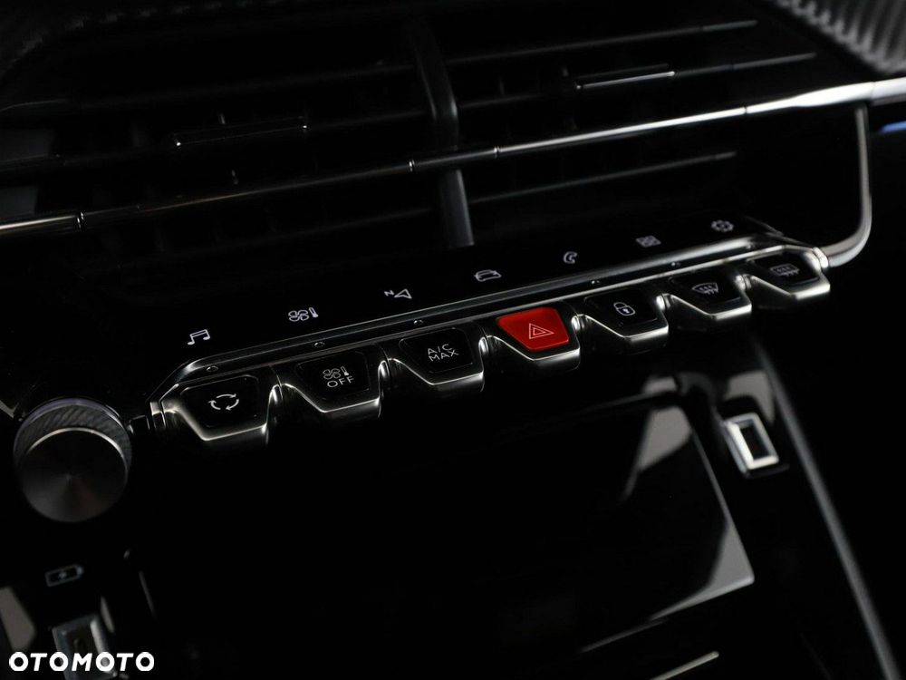 Peugeot 2008 1.2 PureTech GT Line S&S EAT8 - 27