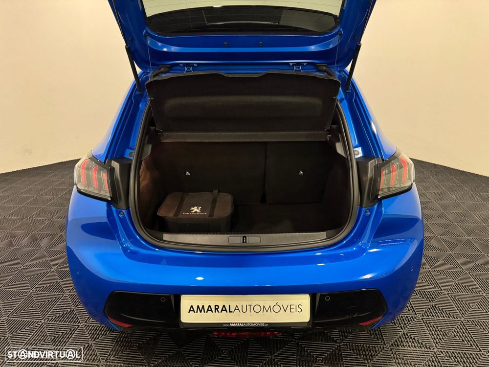 Peugeot e-208 50 kWh GT Line - 58