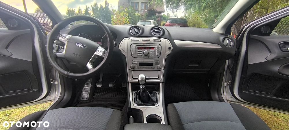 Ford Mondeo - 12