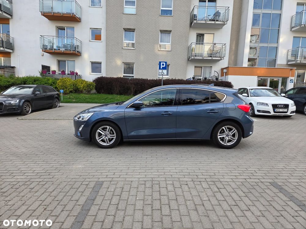Ford Focus 1.0 EcoBoost Active Business - 8