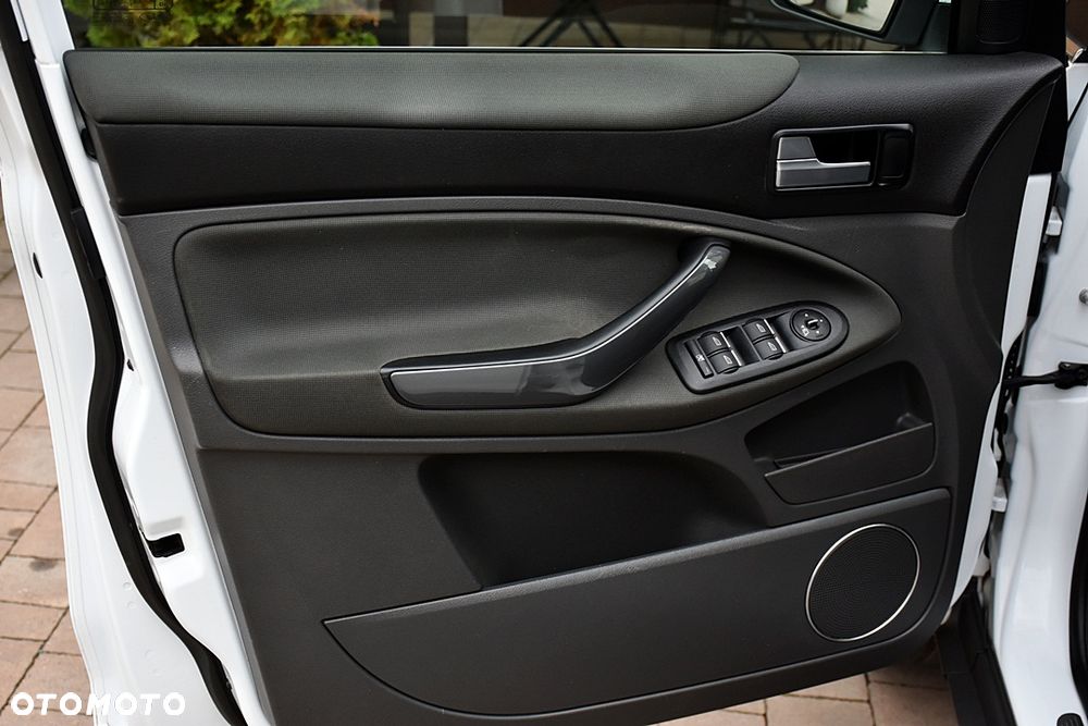 Ford Kuga 2.0 TDCi 4x4 Titanium - 19