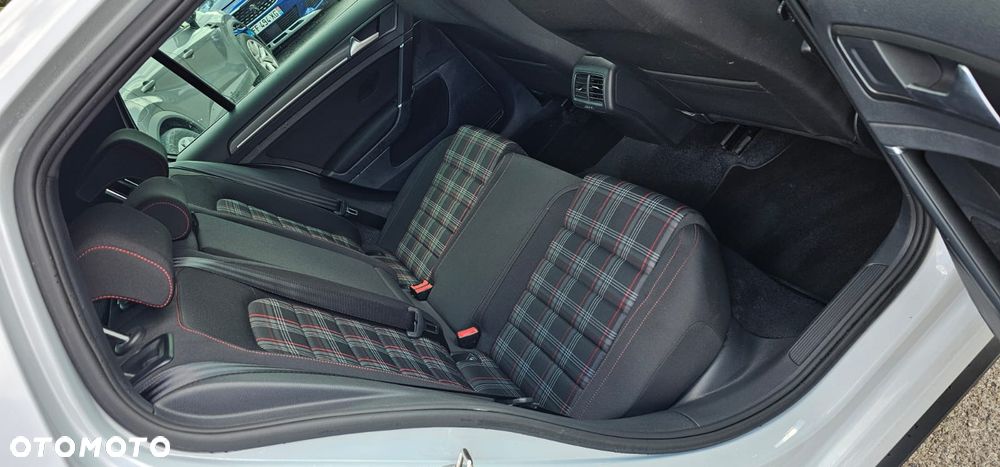 Volkswagen Golf 2.0 TSI BMT GTI Performance DSG - 20