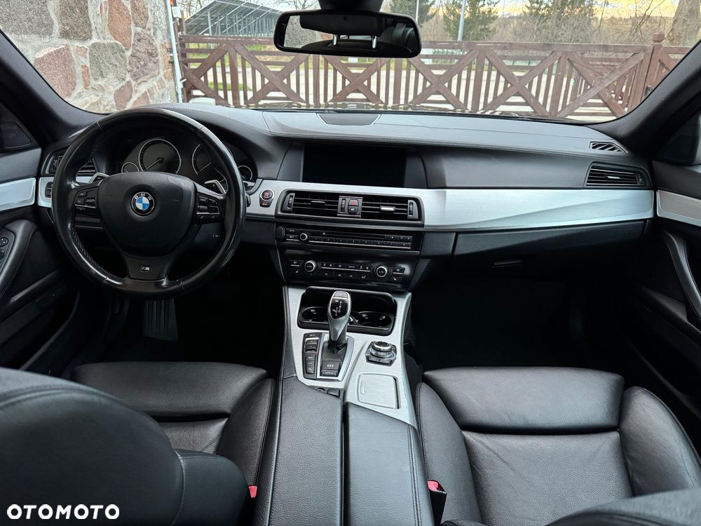 BMW Seria 5 535d xDrive Sport-Aut - 13