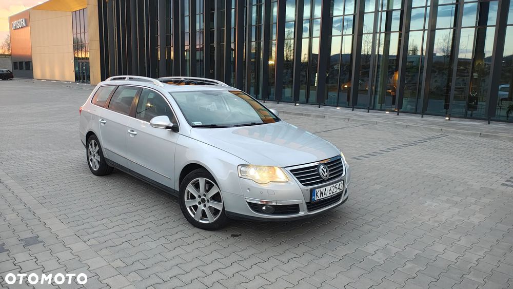 Volkswagen Passat 1.8 TSI Exclusive - 1