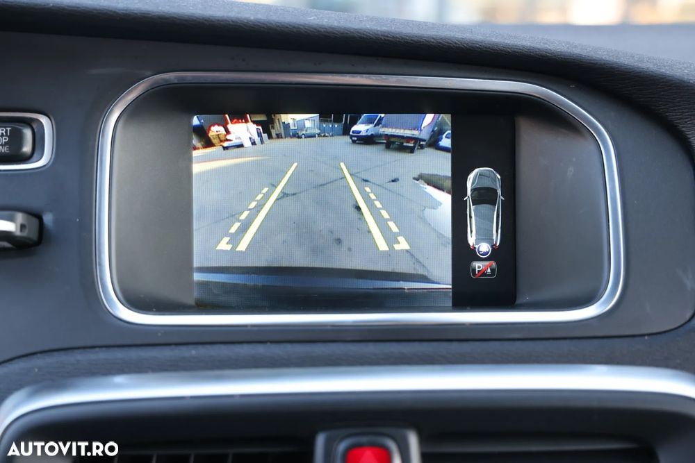 Volvo V40 D3 Geartronic Momentum - 14