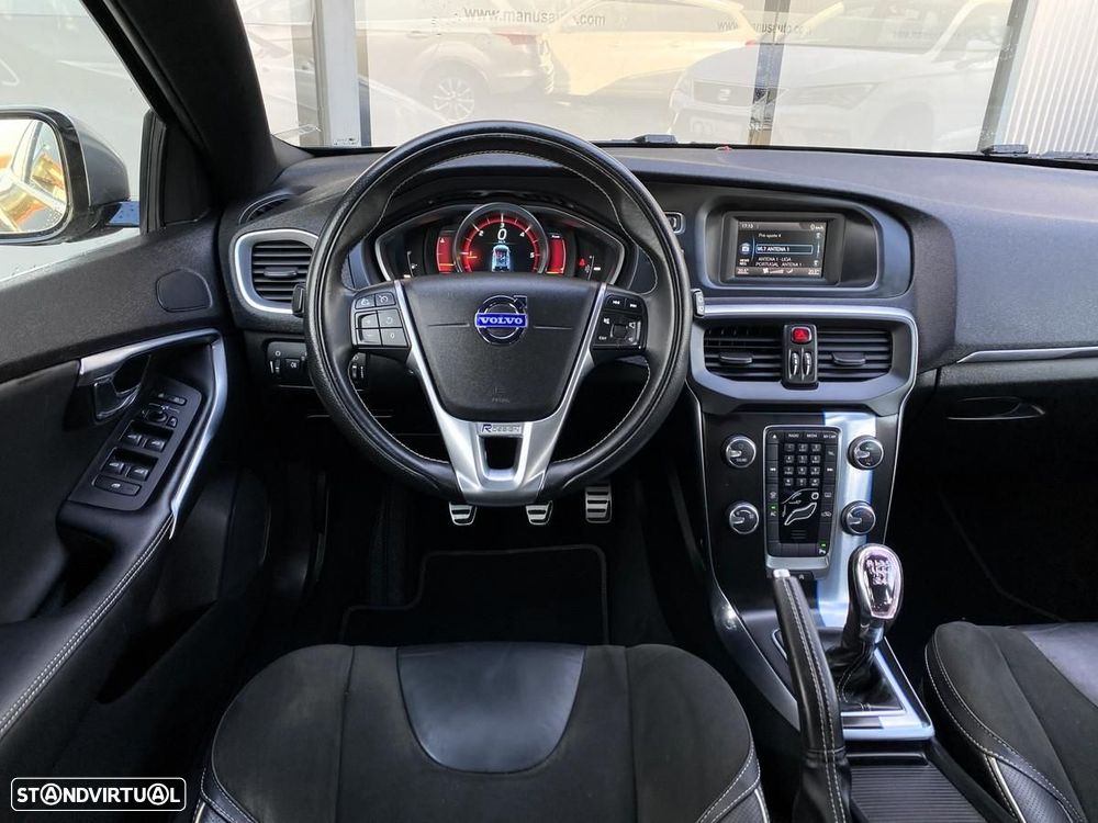 Volvo V40 1.6 D2 R-Design Momentum - 4