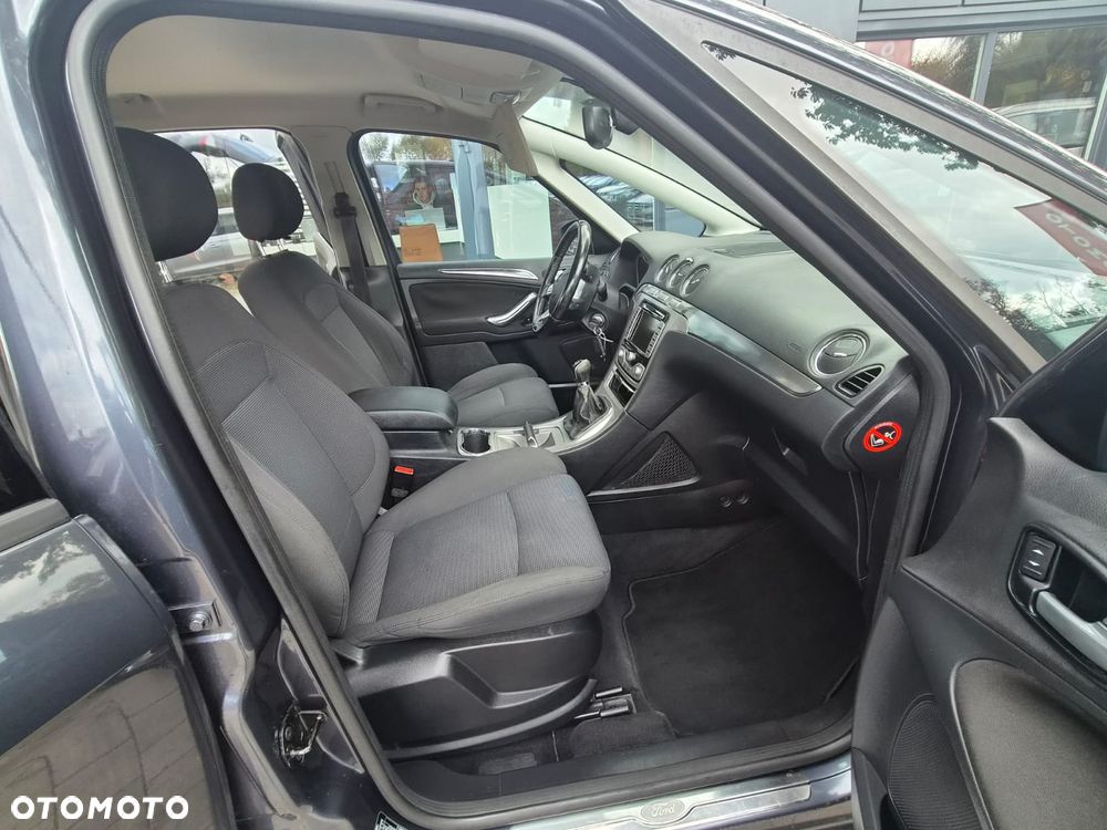 Ford S-Max 2.0 Titanium - 23