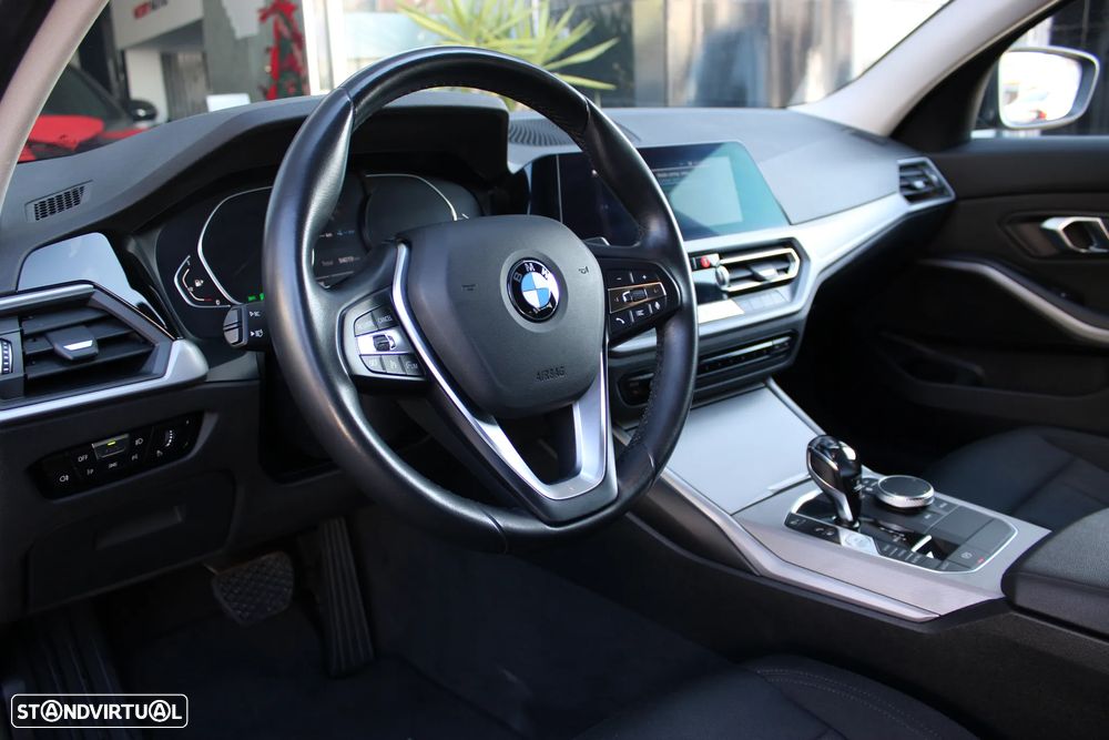 BMW 330 e Corporate Edition Auto - 11