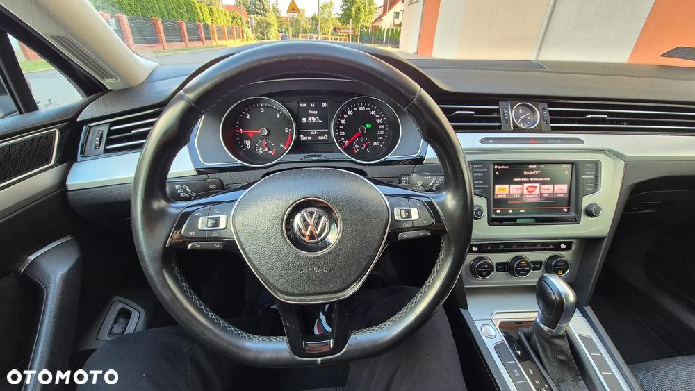 Volkswagen Passat 2.0 TDI BMT Comfortline DSG - 9