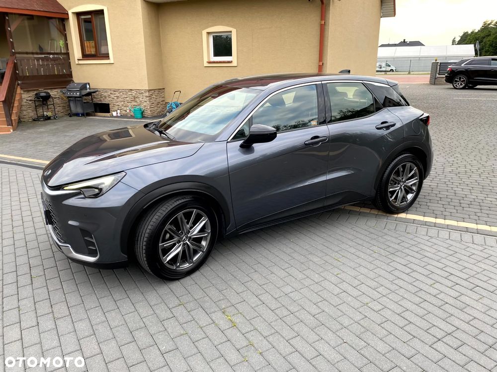 Lexus LBX 1.5 Hybrid Relax - 2