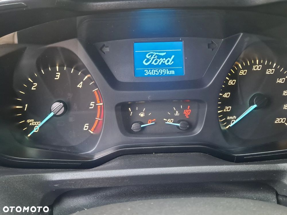 Ford TRANSIT CUSTOM - 12