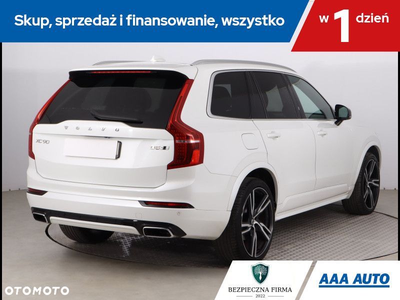 Volvo XC 90 - 6
