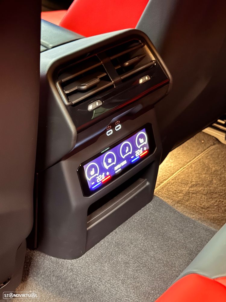 BMW M5 xDrive - 15