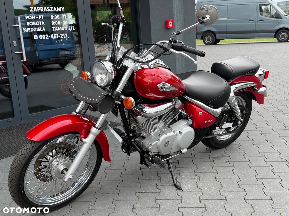 Suzuki Intruder - 40