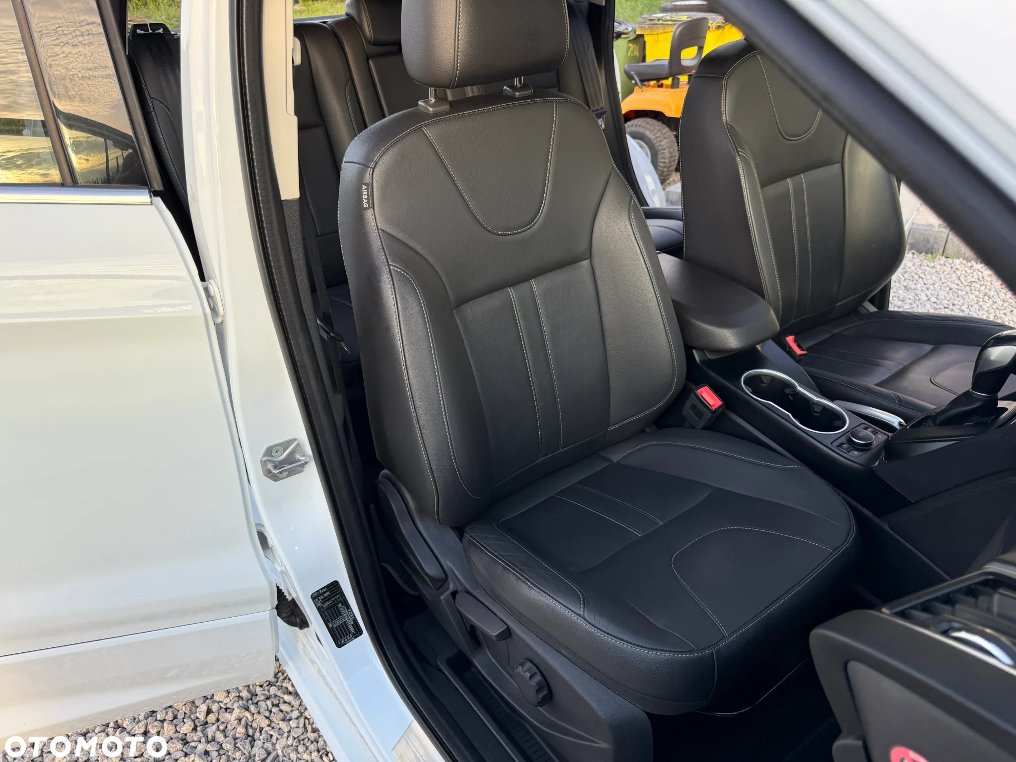 Ford Kuga 2.0 TDCi AWD ST-Line - 23