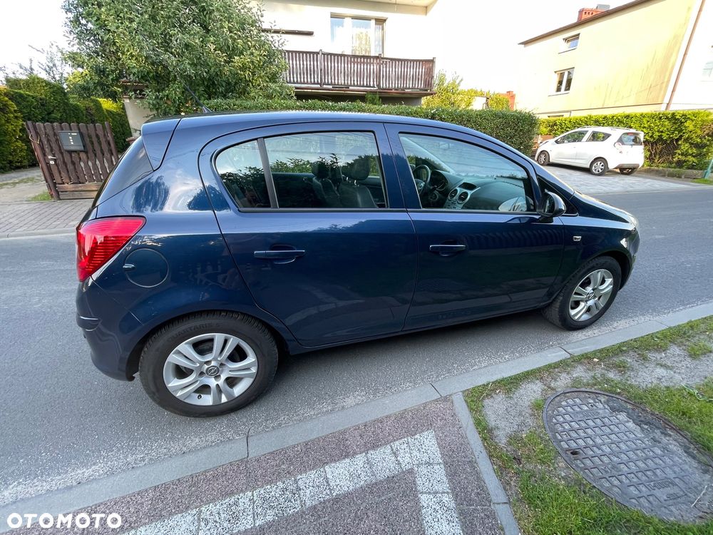 Opel Corsa 1.2 16V Enjoy - 10
