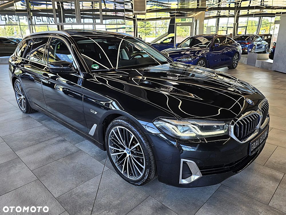 BMW Seria 5 530e xDrive Luxury Line - 13