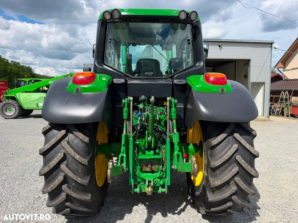 John Deere 6125 M - 8