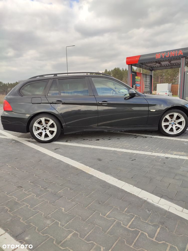 BMW Seria 3 320d - 10