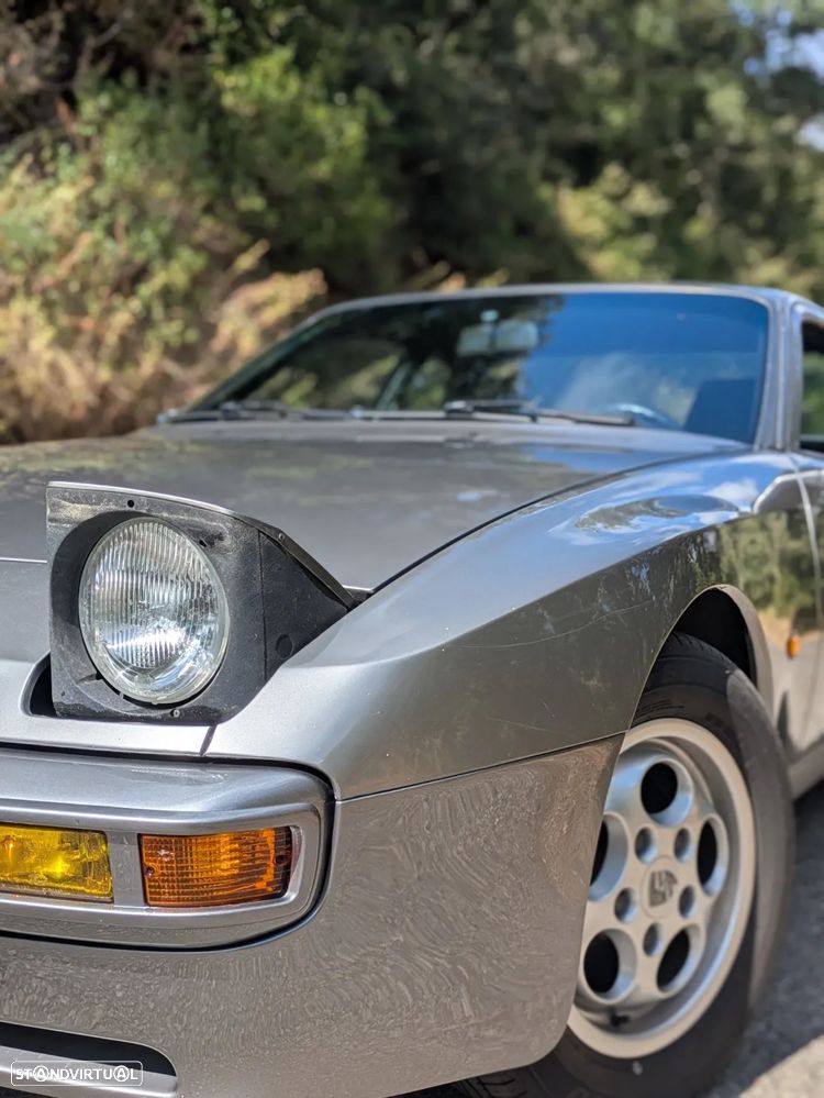 Porsche 944 S - 4