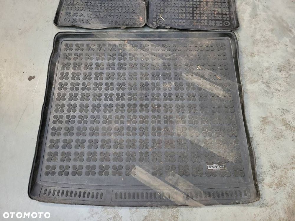 DYWANIKI KOMPLET WYCIERACZKI GUMOWE MATA BAGAŻNIKA GRAND C-MAX MK2 - 2
